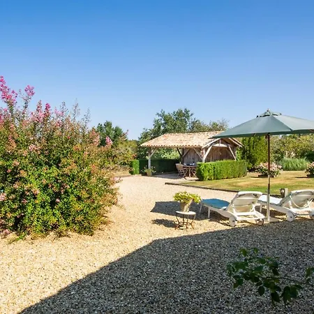Sleeps 2 Pool Wifi Saint-Meard-de-Gurcon