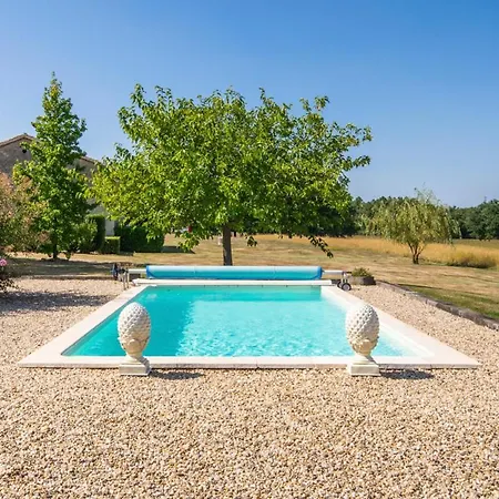 Sleeps 2 Pool Wifi