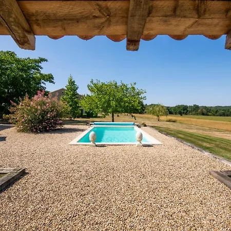 Sleeps 2 Pool Wifi Вилла *