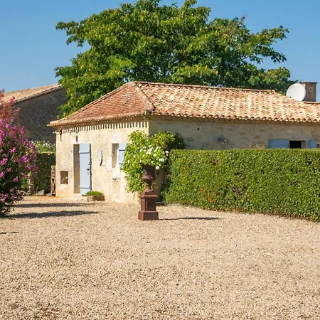 Sleeps 2 Pool Wifi Saint-Meard-de-Gurcon